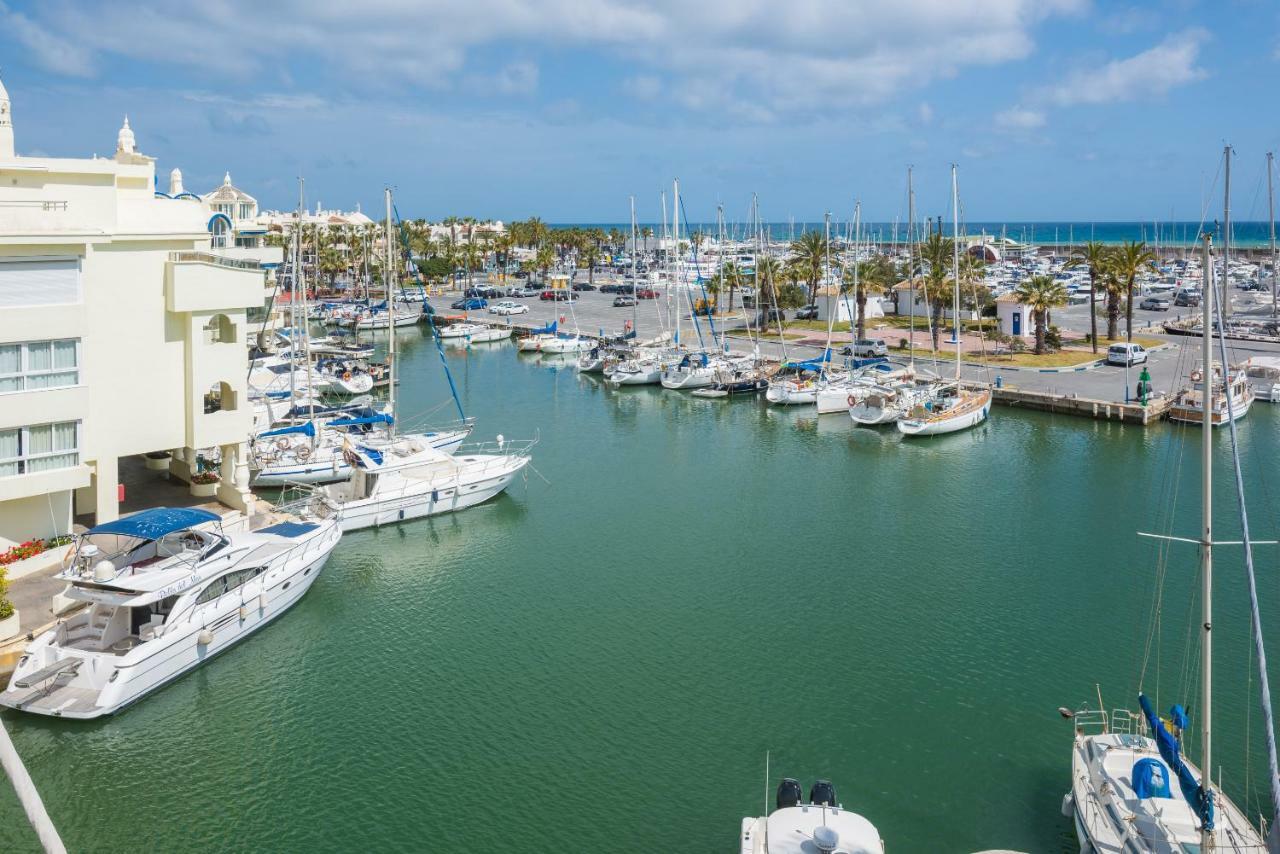 Wintowinrentals Luxury And Sea View Inside Puerto Marina بينالماذينا المظهر الخارجي الصورة